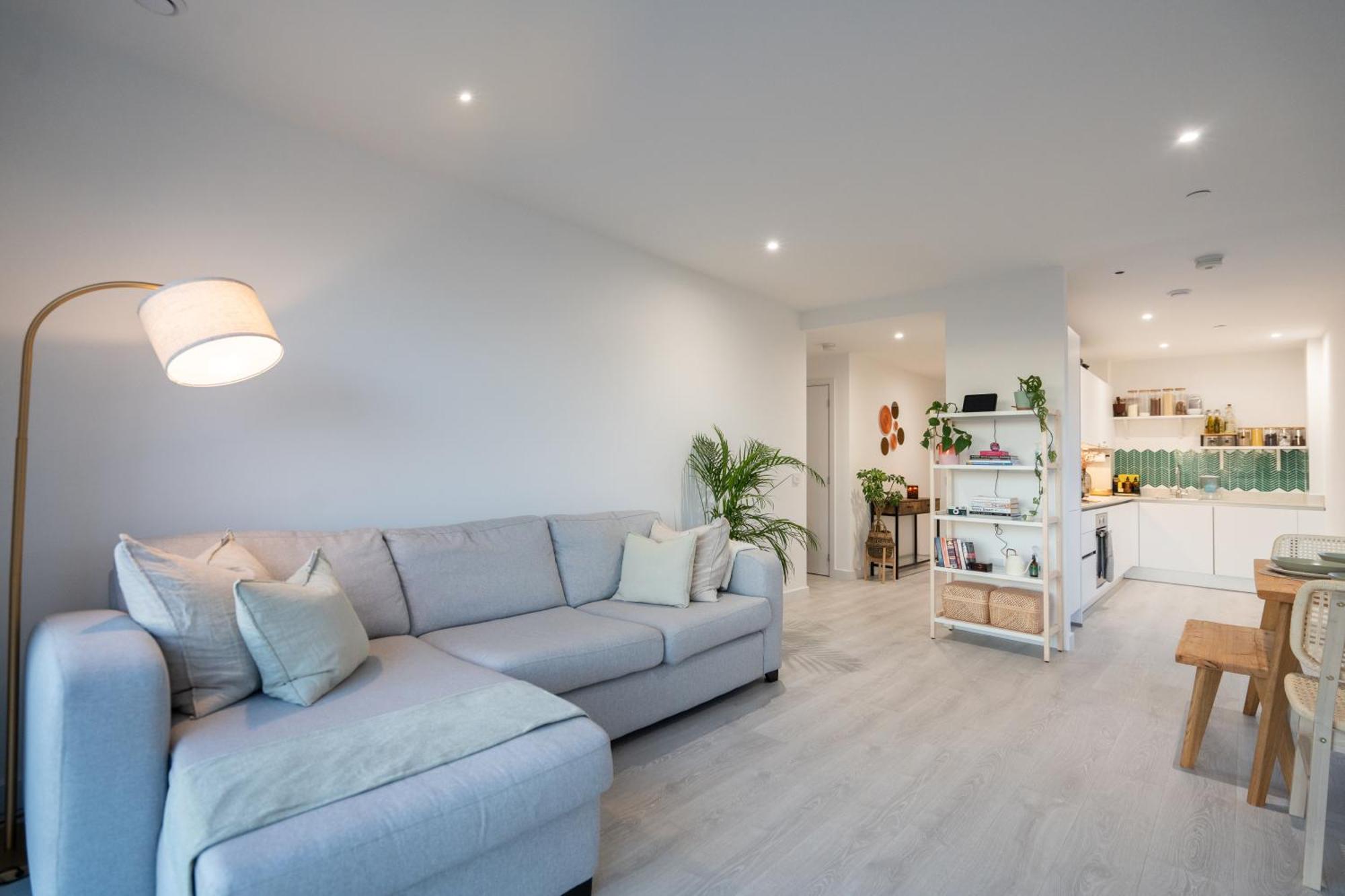 Sunset Retreat: Steps From Heathrow/Twickenham Apartment Hounslow Luaran gambar